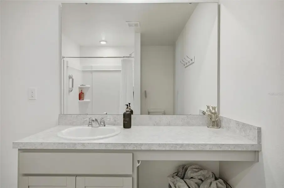 Image 47 of a home in . Image 47 of a home in .