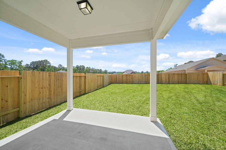 Exterior details and patio area of a home in Audubon, Magnolia (Image 1).