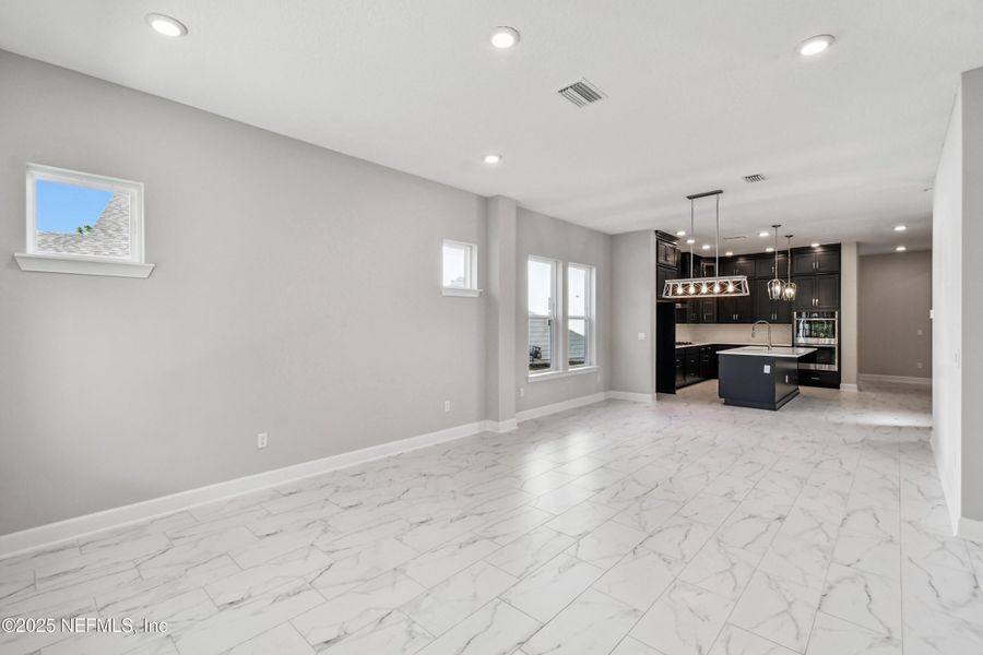 Spacious, unfurnished interior of a new home in Seabrook Village 40' Front Entry, Nocatee (Image 21).