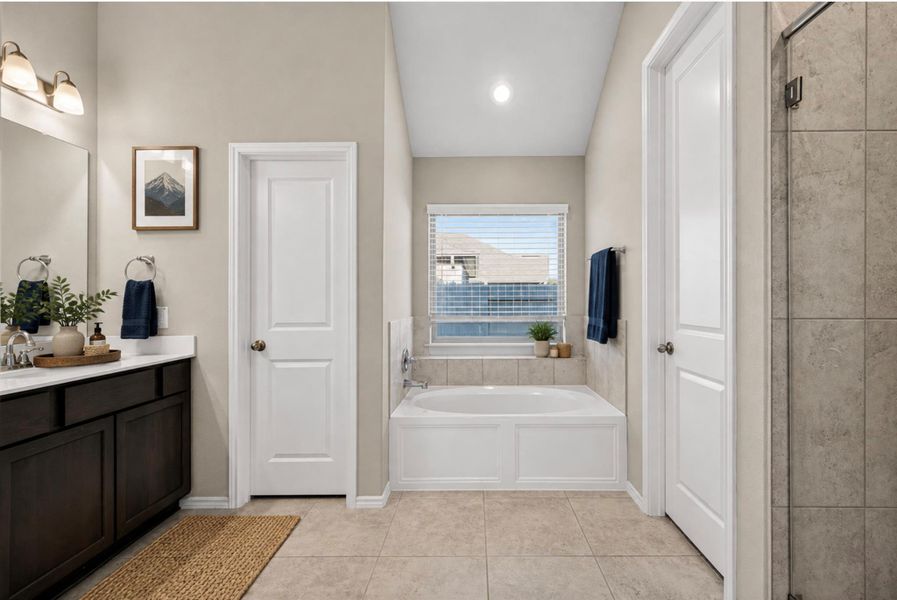 Furnished interior view inside a new home in Pomona, Manvel (Image 11).