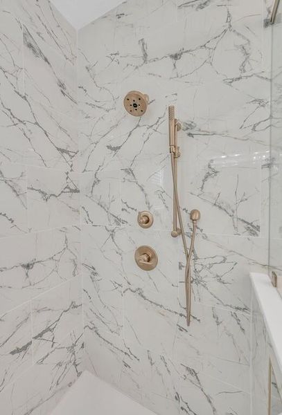 Close-up of interior finishes inside a home in , Lorena (Image 22).