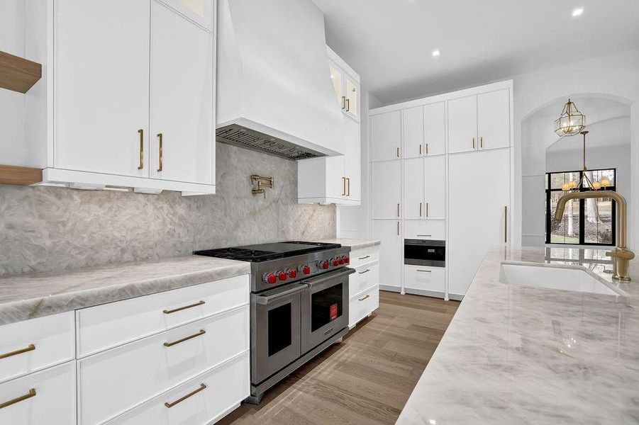 Furnished interior view inside a new home in , Johns Creek (Image 8).