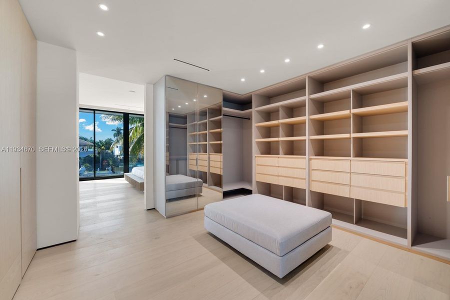Furnished interior view inside a new home in , Fort Lauderdale (Image 15).