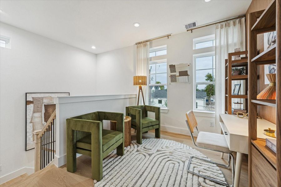 Furnished interior view inside a new home in Thornton Oaks, Houston (Image 17).