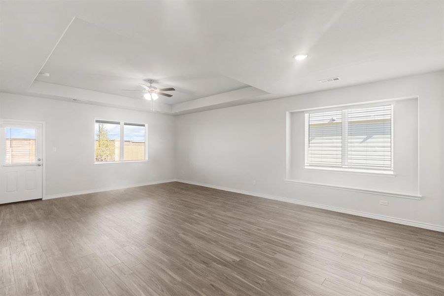 Spacious, unfurnished interior of a new home in Retreat at Fossil Creek, Fort Worth (Image 10). Spacious, unfurnished interior of a new home in Retreat at Fossil Creek, Fort Worth (Image 10).