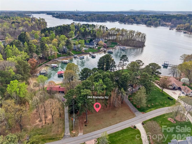 Beautiful lake views, added privacy and just minutes to themain channel.