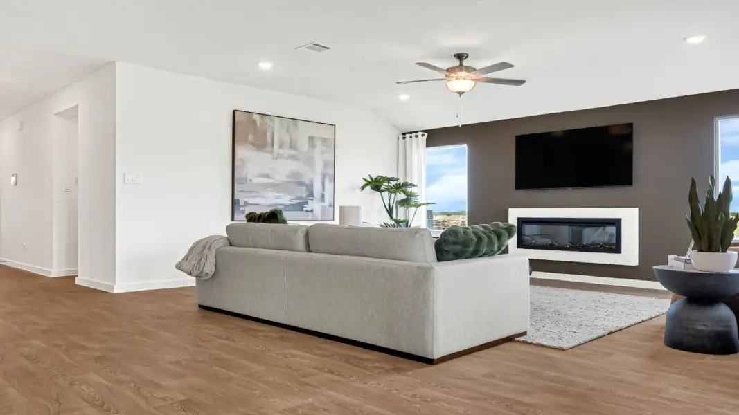 Furnished interior view inside a new home in Harvest Pointe, Needville (Image 12). Furnished interior view inside a new home in Harvest Pointe, Needville (Image 12).