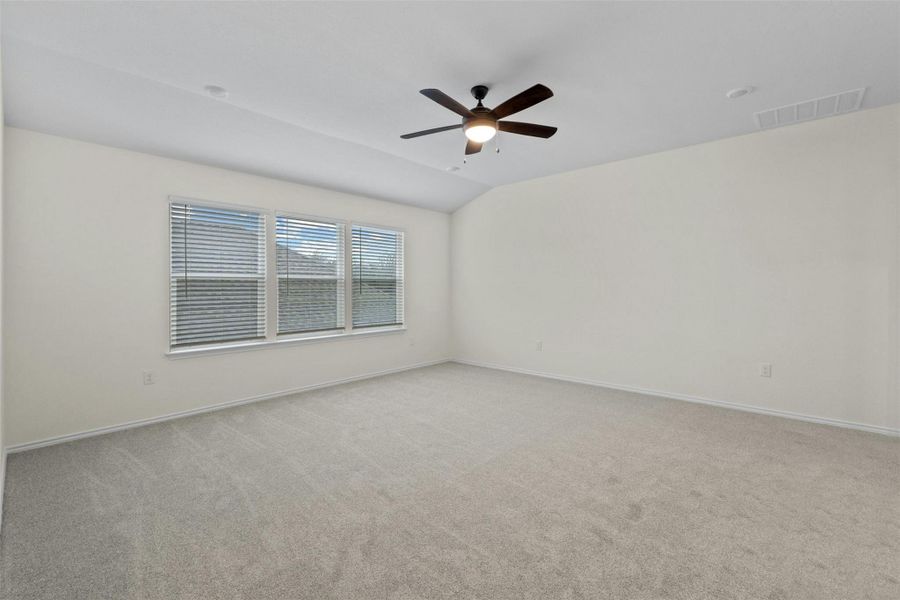 Spacious, unfurnished interior of a new home in McKinney Crossing, Austin (Image 19). Spacious, unfurnished interior of a new home in McKinney Crossing, Austin (Image 19).