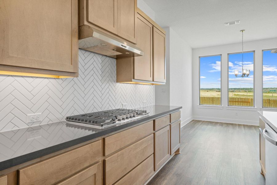 Stunning finishes in Light & Bright Kitchen Stunning finishes in Light & Bright Kitchen