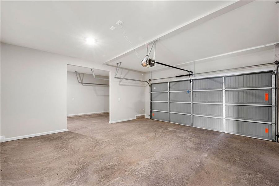 Spacious, unfurnished interior of a new home in Hidden Fields, Hoschton (Image 29).