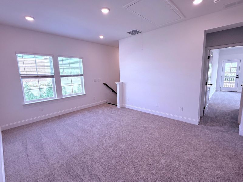Spacious, unfurnished interior of a new home in Promenade at Clari Park, Murfreesboro (Image 17).