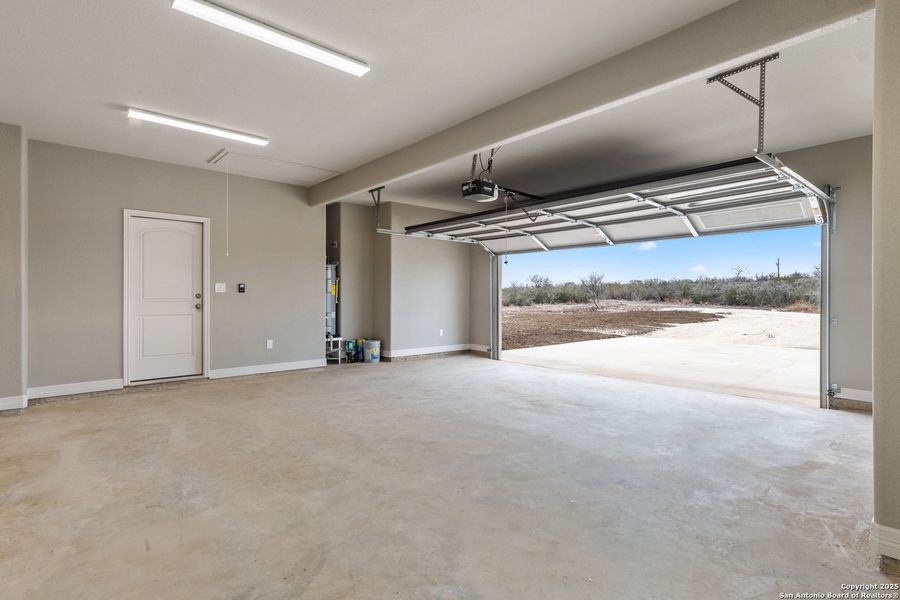Spacious, unfurnished interior of a new home in , Uvalde (Image 17). Spacious, unfurnished interior of a new home in , Uvalde (Image 17).