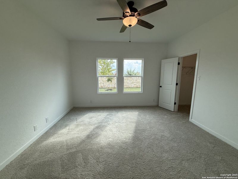 Spacious, unfurnished interior of a new home in Enclave at Hennersby Hollow 50's, San Antonio (Image 19).