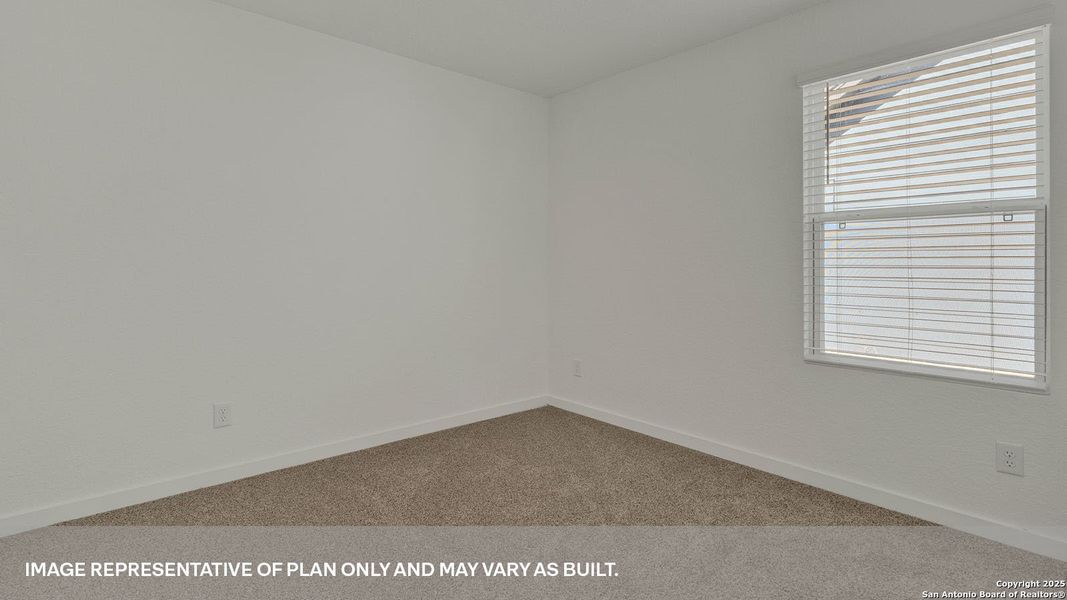 Spacious, unfurnished interior of a new home in Sonoma Oaks, Fredericksburg (Image 10).