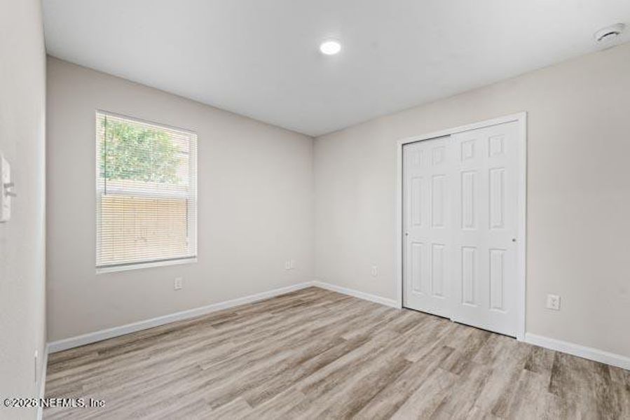 Spacious, unfurnished interior of a new home in , Jacksonville (Image 18).