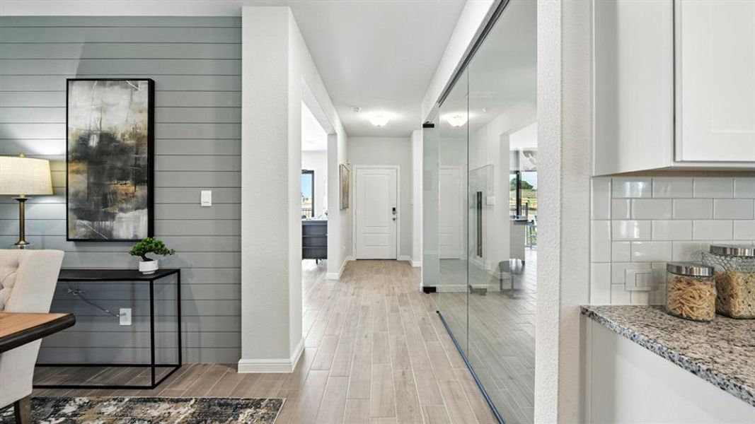 Image 33 of a home in Vista Park.