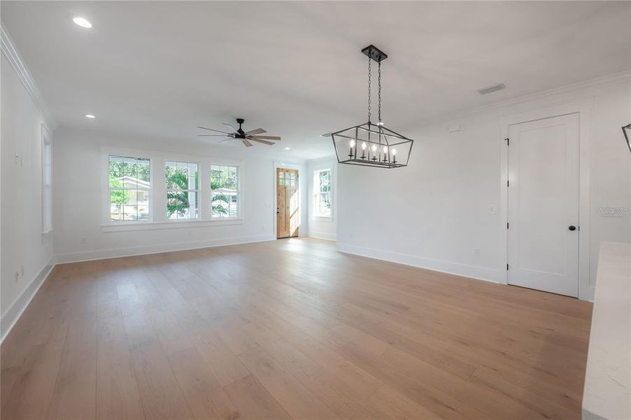 Spacious, unfurnished interior of a new home in , Tampa (Image 46).