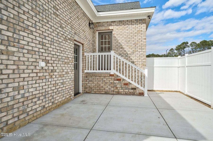 Smart grilling area iin privacy!