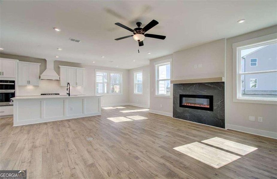 Spacious, unfurnished interior of a new home in The Paddocks at Doc Hughes, Buford (Image 43).