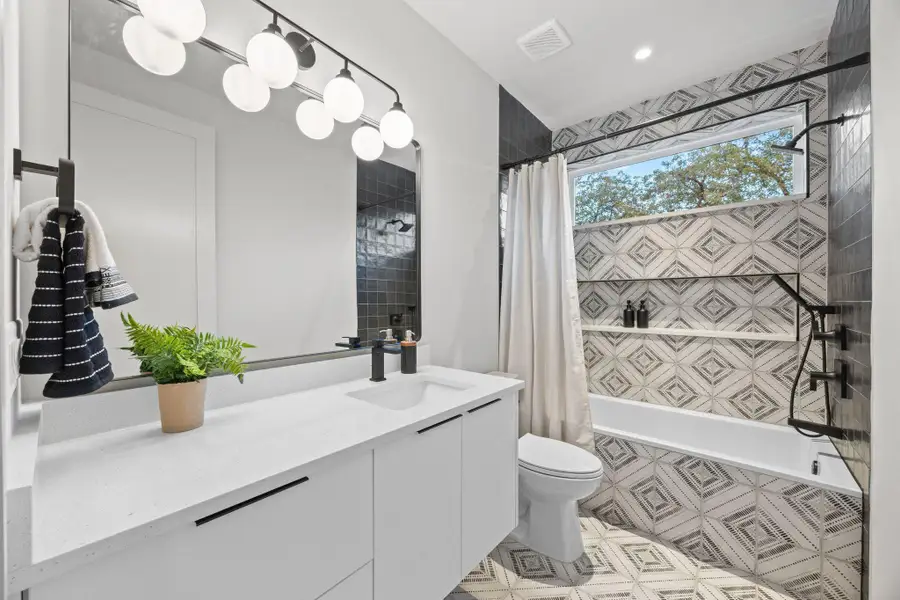 Furnished interior view inside a new home in , Austin (Image 5). Furnished interior view inside a new home in , Austin (Image 5).