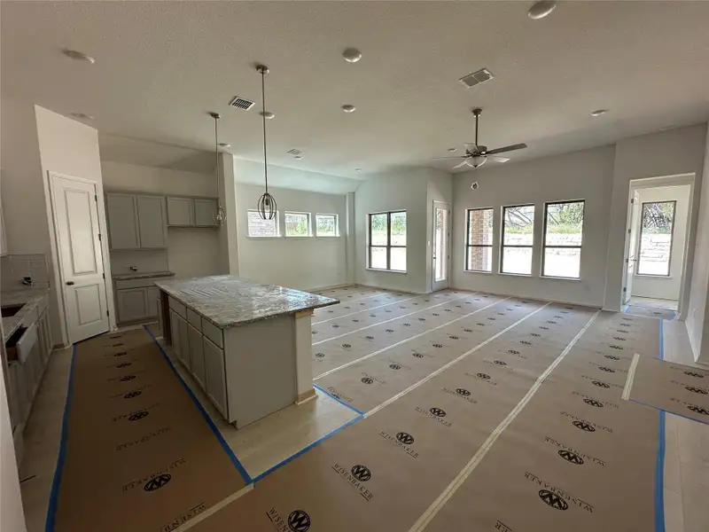 Large Center Island in Kitchen Large Center Island in Kitchen