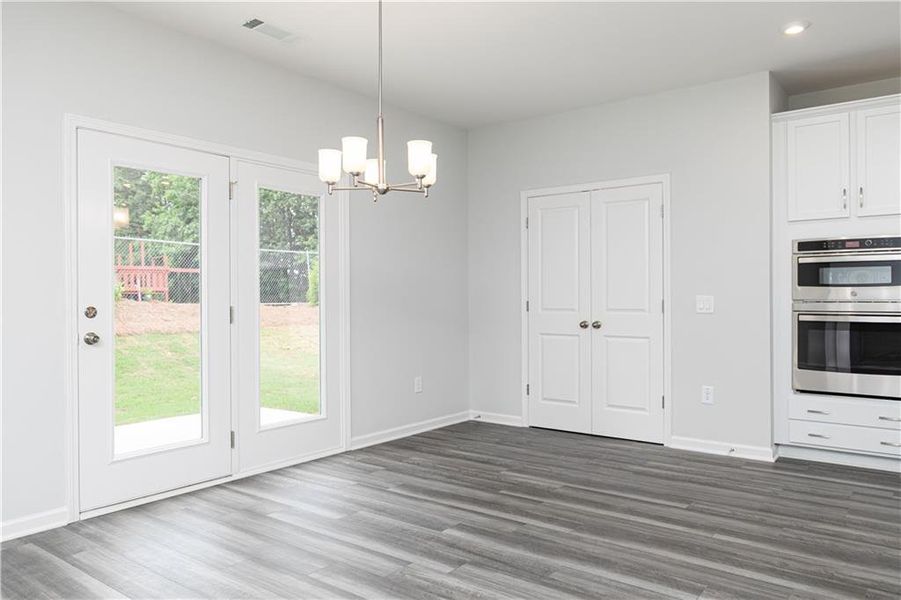 Spacious, unfurnished interior of a new home in Rhodes Glen, Lawrenceville (Image 30).