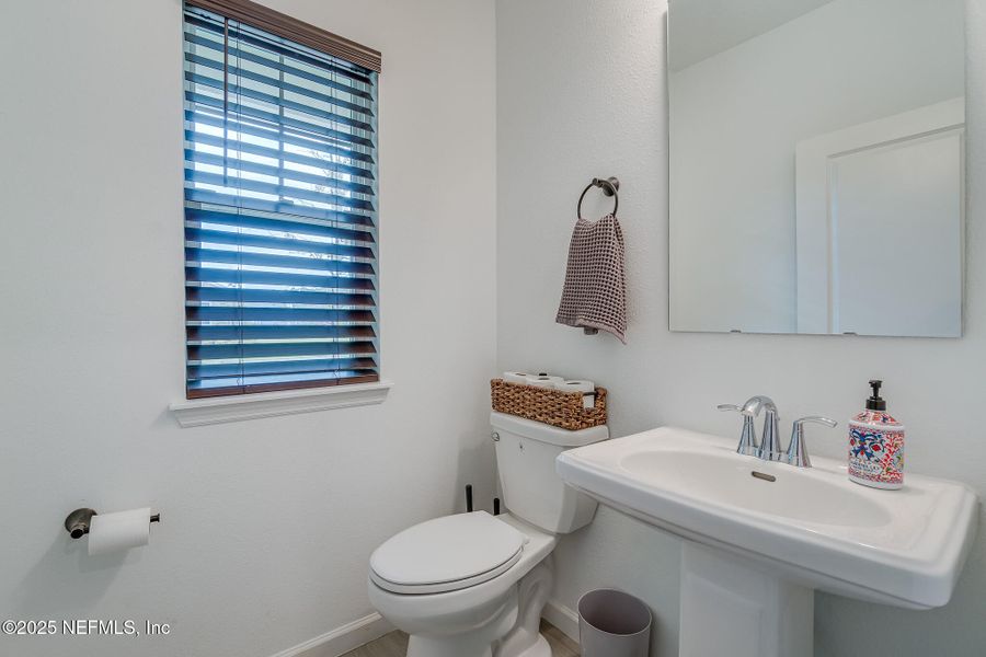 Furnished interior view inside a new home in St Augustine Lakes: St Augustine Lakes 40S, St. Augustine (Image 16).