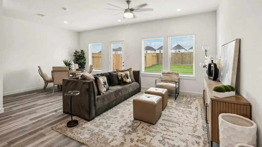 Furnished interior view inside a new home in Mansfield Park, Houston (Image 16). Furnished interior view inside a new home in Mansfield Park, Houston (Image 16).