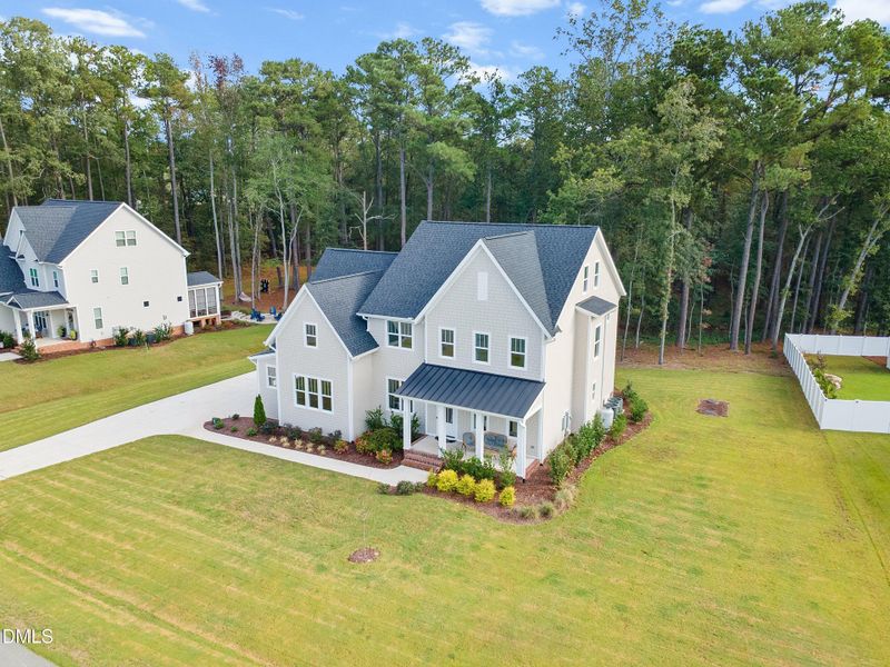 75-807 Crimson_0018 75-807 Crimson_0018