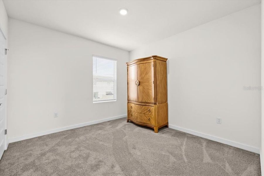 Spacious, unfurnished interior of a new home in Epperson, Wesley Chapel (Image 25).