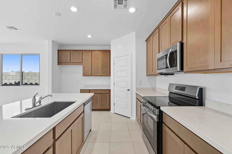 16-web-or-mls-215th-16