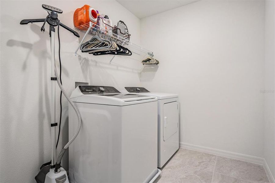 Furnished interior view inside a new home in , Land O' Lakes (Image 14).