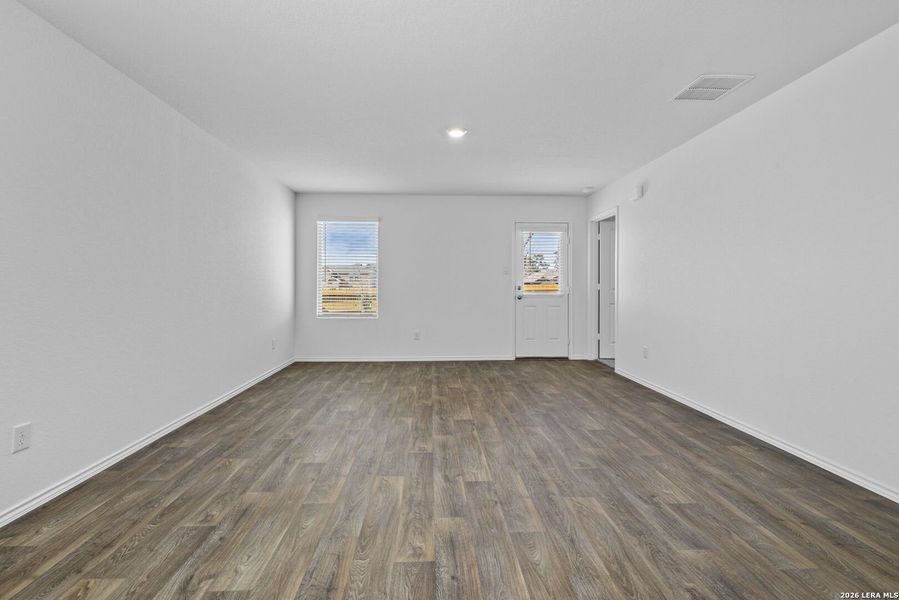 Spacious, unfurnished interior of a new home in Riverstone at Westpointe, San Antonio (Image 12).