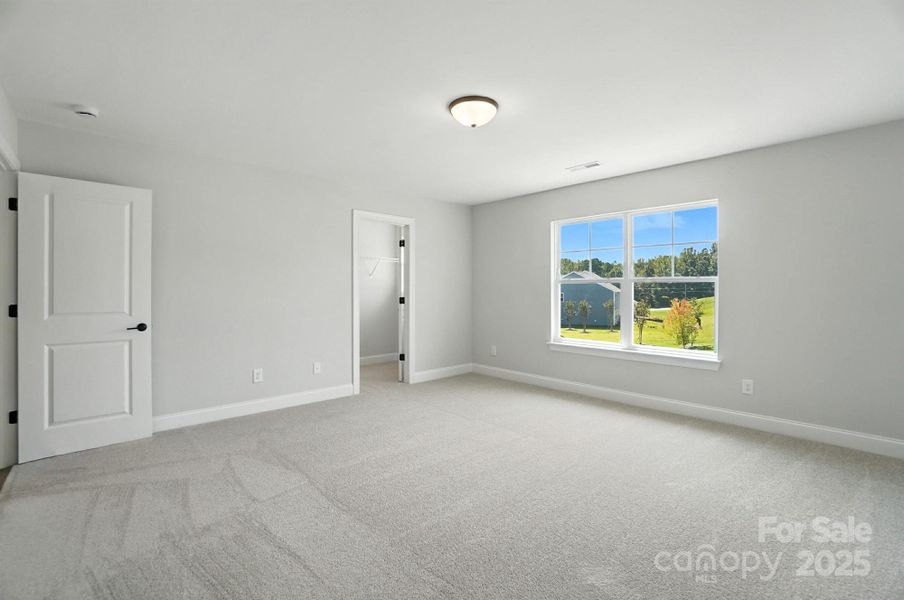 Spacious, unfurnished interior of a new home in Summerlin, Mooresville (Image 35).