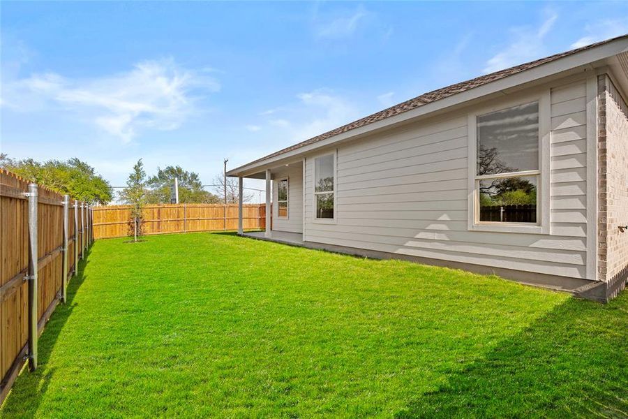 Exterior details and patio area of a home in , Cleburne (Image 4). Exterior details and patio area of a home in , Cleburne (Image 4).