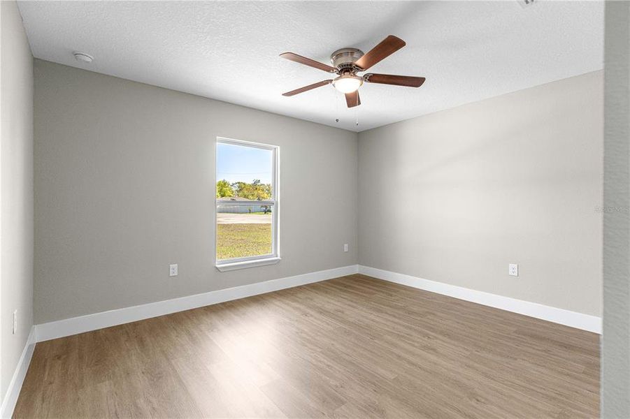 Spacious, unfurnished interior of a new home in , Ocklawaha (Image 29).