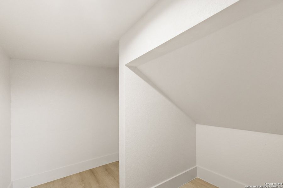 Spacious, unfurnished interior of a new home in , San Antonio (Image 23).