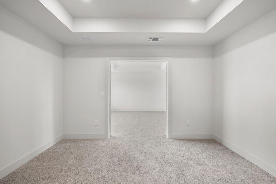 Spacious, unfurnished interior of a new home in Parmer Ranch, Georgetown (Image 29).