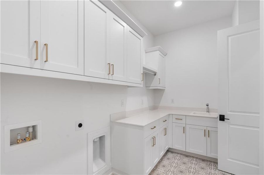 Furnished interior view inside a new home in Waterside Single Family, Peachtree Corners (Image 14). Furnished interior view inside a new home in Waterside Single Family, Peachtree Corners (Image 14).