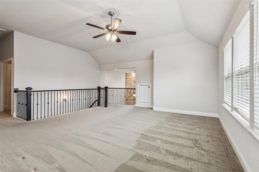 Spacious, unfurnished interior of a new home in Lake Shore Village, Rowlett (Image 28).