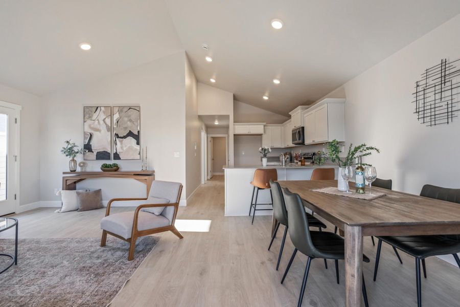 Furnished interior view inside a new home in Feather Ridge, Redmond (Image 10).