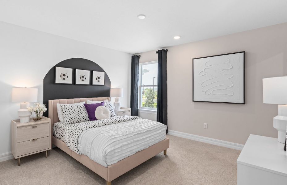 Representative furnished interior of a home built from the Coral Grand by Pulte Homes in Avera, Orlando (Image 8).