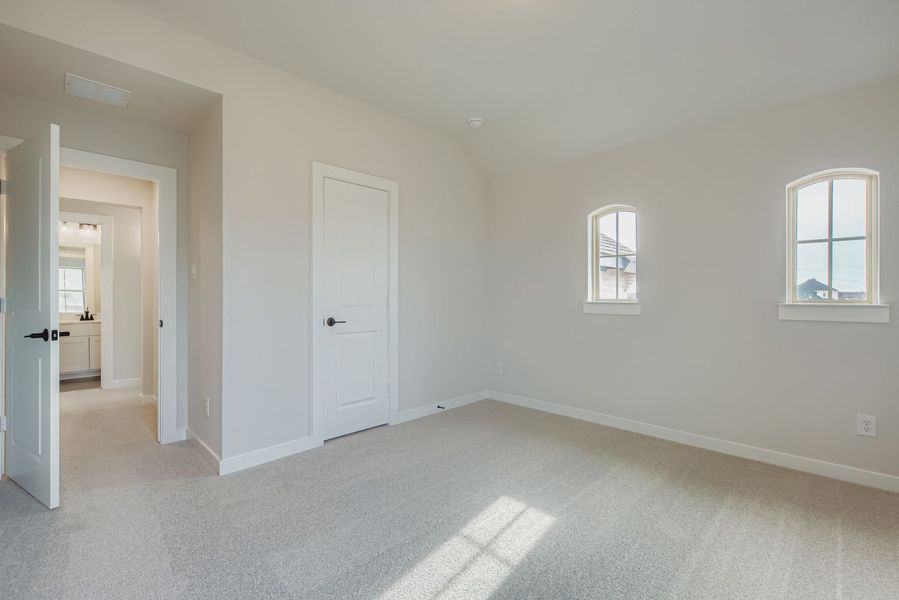 831 Stone Grove - Bonus Room 831 Stone Grove - Bonus Room