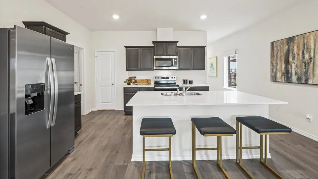 Representative furnished interior of a home built from the Hanna by D.R. Horton in Cottonwood, Dorchester (Image 4).