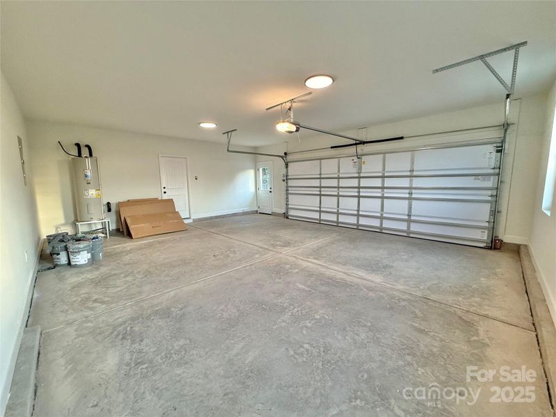 Spacious, unfurnished interior of a new home in , Waxhaw (Image 30).