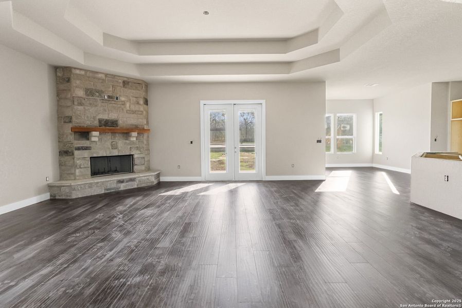 Spacious, unfurnished interior of a new home in , Adkins (Image 21).