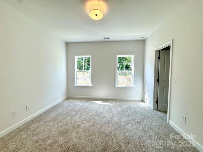 Spacious, unfurnished interior of a new home in Red Hill, Concord (Image 25).