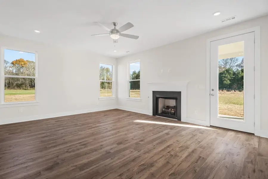 4br New Home in Murfreesboro, TN.  - Slide 24