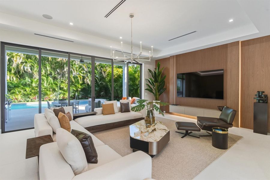 450 NE Spanish Ct Boca Raton FL-19 450 NE Spanish Ct Boca Raton FL-19