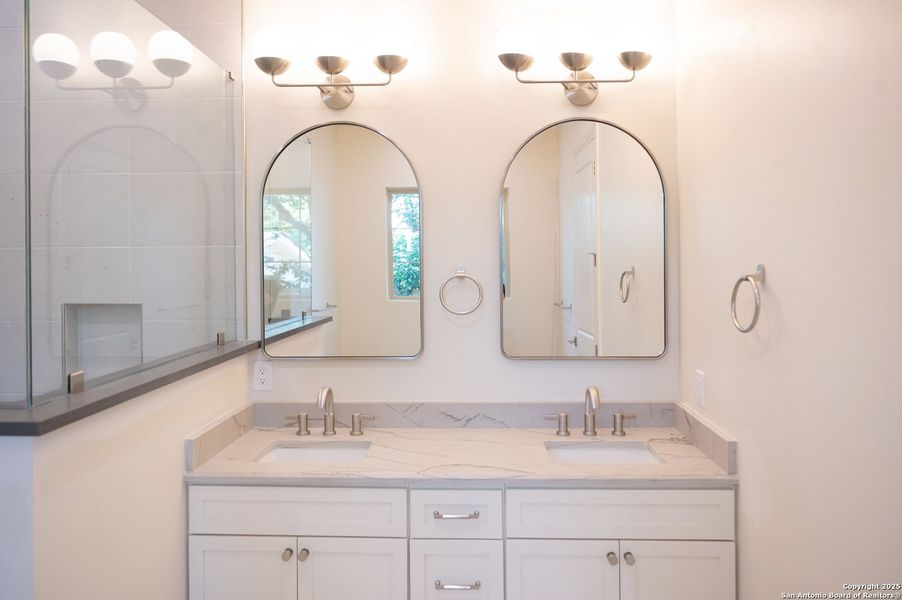 Furnished interior view inside a new home in , Terrell Hills (Image 41). Furnished interior view inside a new home in , Terrell Hills (Image 41).